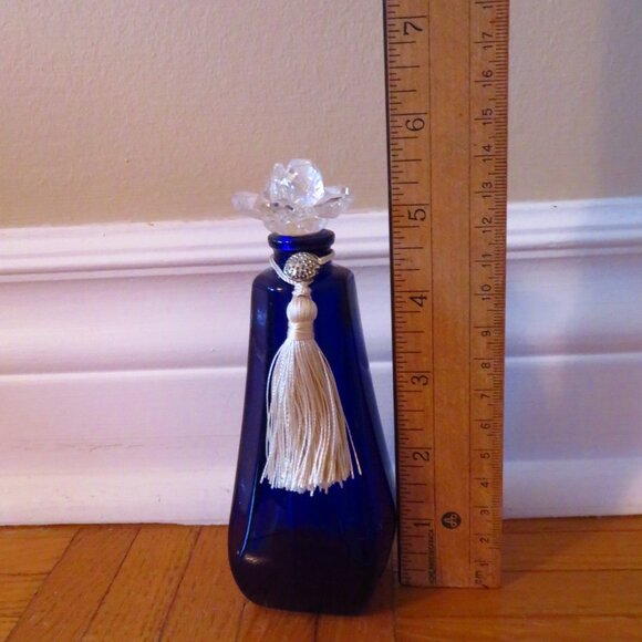 Vintage/Antique Perfume Scent Bottle W/Tassel & Stem cobalt blue crystal flower - Picture 8 of 8